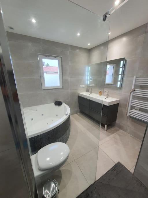 Confort Et Style Maison Cosy 3 Chambres Narbonne Exterior foto